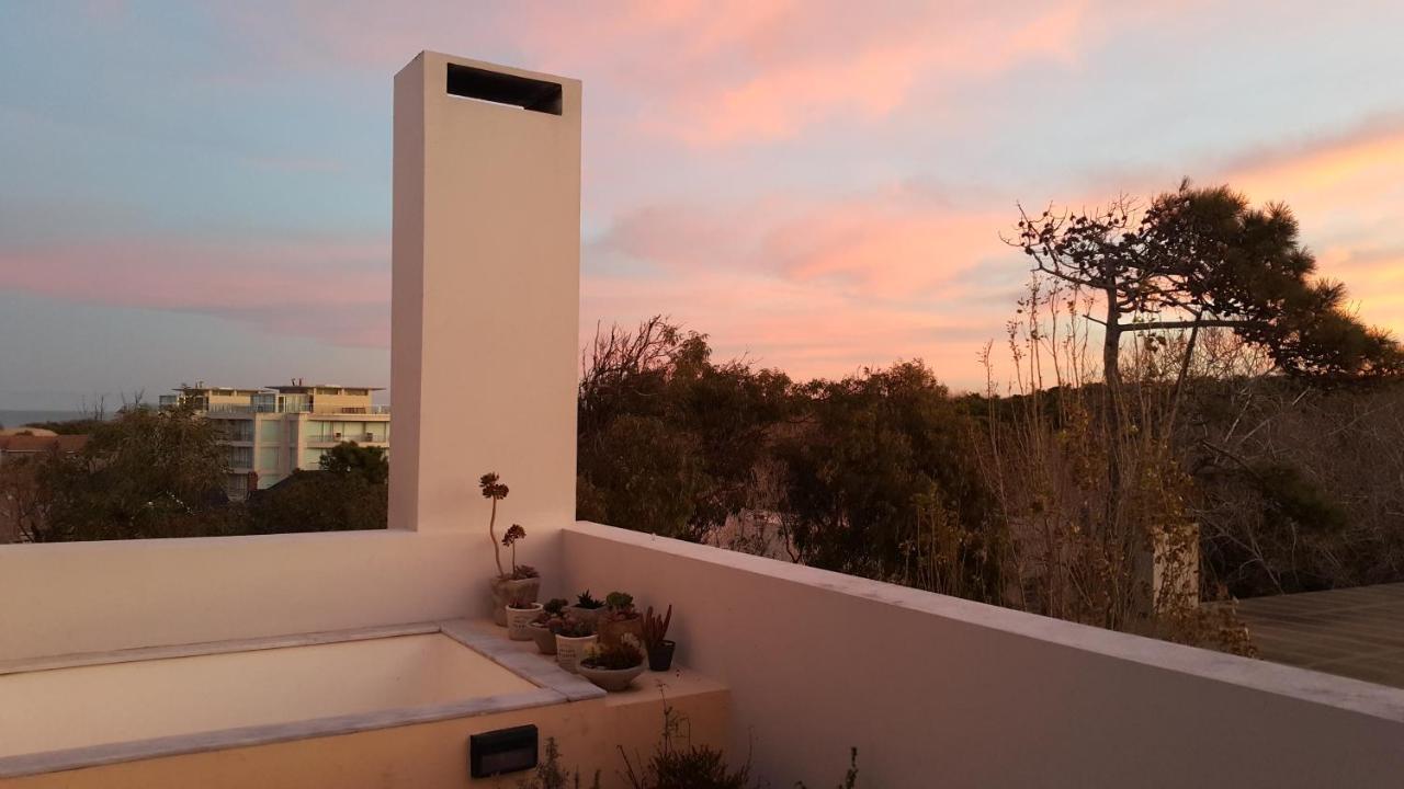 Triplex Con Terraza Unica A 50 Mts Del Mar Apartment